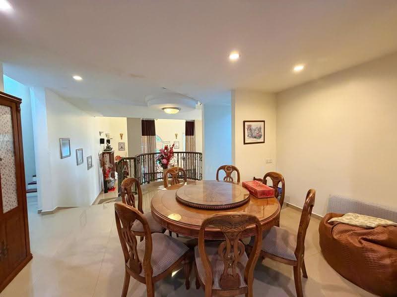 Bungalow House for Sale in Gelugor (Penang) - Tan Jing Yi - Dining Room - PropertyGuru.com.my