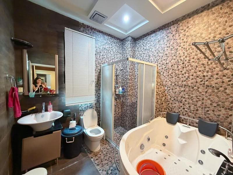 Bungalow House for Sale in Gelugor (Penang) - Tan Jing Yi - PropertyGuru.com.my