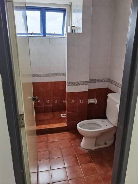 Apartment for Sale at Aster Court - Arshad . - Bathroom - PropertyGuru.com.my