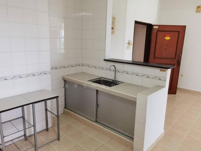Apartment for Sale at Aster Court - Arshad . - Kitchen - PropertyGuru.com.my