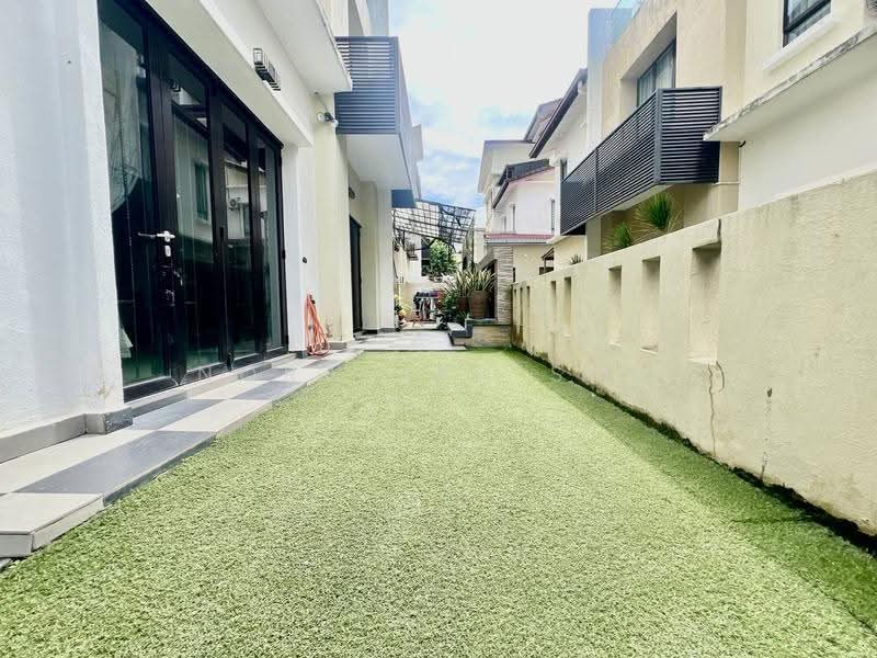 Semi-Detached House for Sale in Taman Tropika 2 (Kajang) - Norafian SMH - Exterior - PropertyGuru.com.my