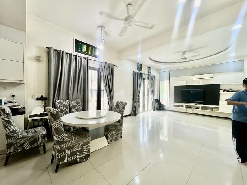 Semi-Detached House for Sale in Taman Tropika 2 (Kajang) - Norafian SMH - Living Room - PropertyGuru.com.my