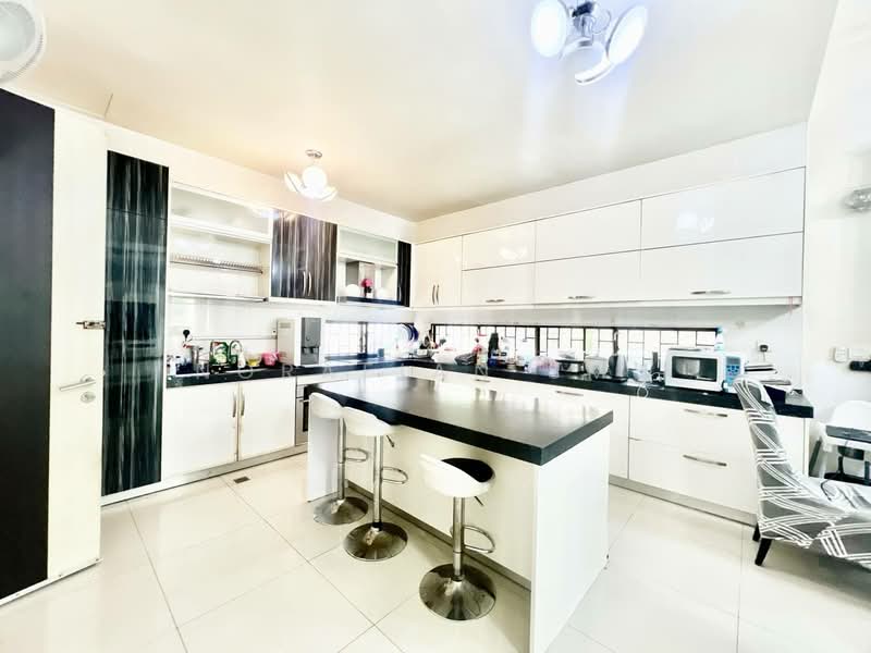 Semi-Detached House for Sale in Taman Tropika 2 (Kajang) - Norafian SMH - Kitchen - PropertyGuru.com.my