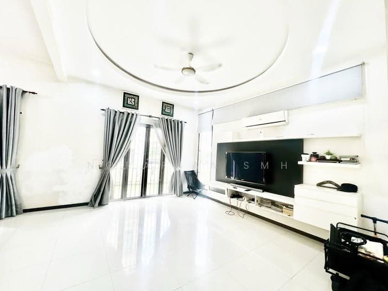 Semi-Detached House for Sale in Taman Tropika 2 (Kajang) - Norafian SMH - Living Room - PropertyGuru.com.my