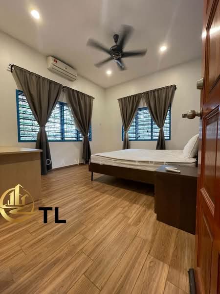Bungalow House for Sale in Taman Melawis (Klang) - Daniel Kok - Bedroom - PropertyGuru.com.my