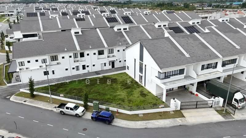 Semi-Detached House for Sale in Cyberjaya (Selangor) - Bee Kim - Exterior - PropertyGuru.com.my