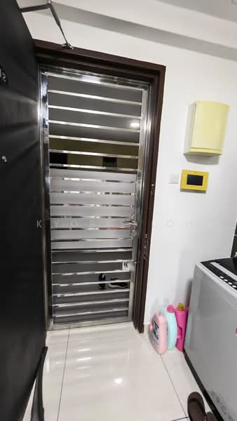 Service Residence for Sale at D'Inspire Residence (Inspira Bestari) - Kyoris Loh - Entrance - PropertyGuru.com.my