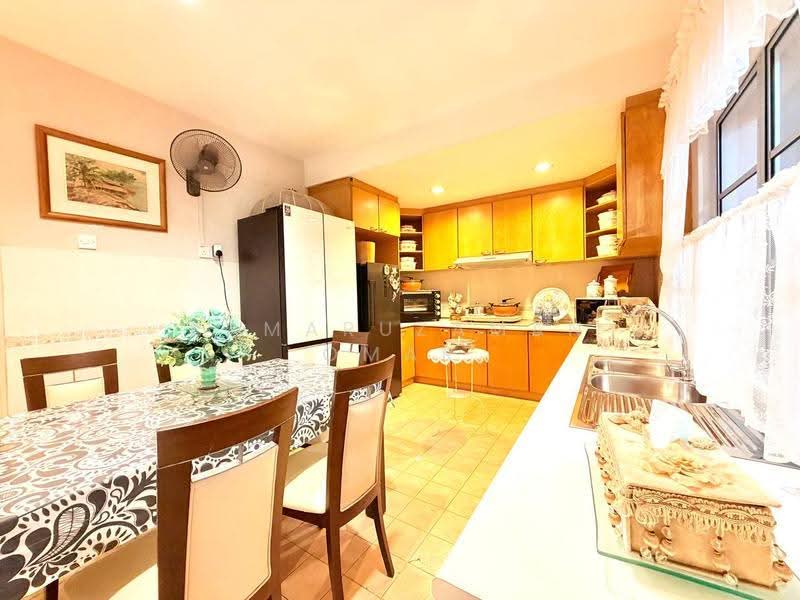 Semi-Detached House for Sale in Taman Bukit Mewah (Kajang) - Kamaruzaman Omar - Kitchen - PropertyGuru.com.my