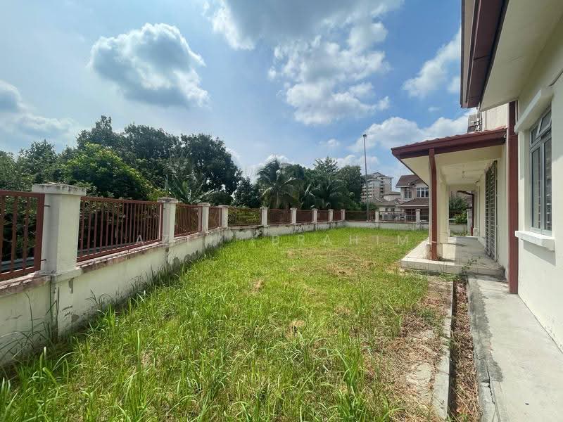 2-storey Terraced House for Sale in Bandar Seri Putra (Bangi) - Azli Ibrahim - Exterior - PropertyGuru.com.my