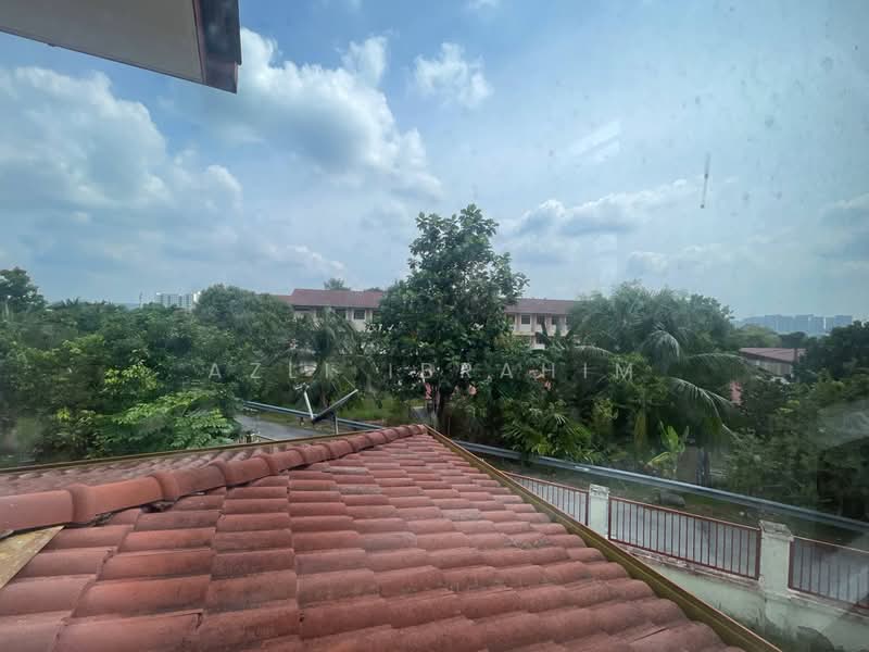 2-storey Terraced House for Sale in Bandar Seri Putra (Bangi) - Azli Ibrahim - View - PropertyGuru.com.my
