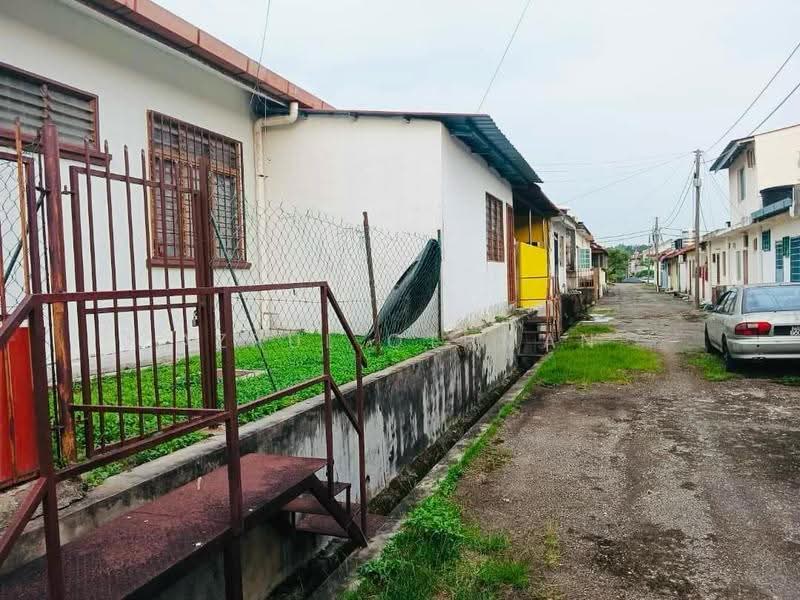 Rumah Teres 1-Tingkat untuk Dijual di Taman Bukit Galena (Seremban) - Azrul Othman - Exterior - PropertyGuru.com.my