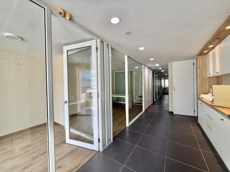 Shop for Rent in Taman Tasik Utama (Bukit Katil) - YM Chong - Interior - PropertyGuru.com.my