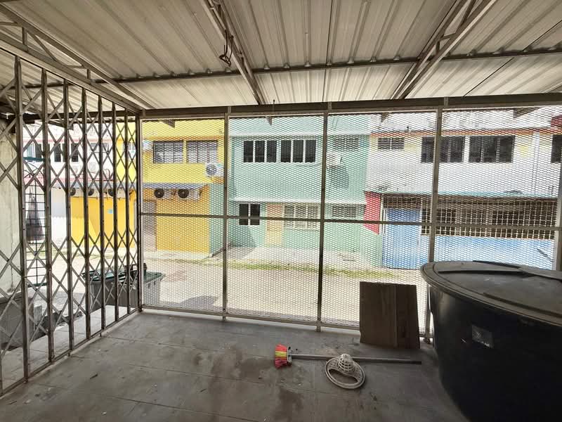 Shop for Rent in Taman Tasik Utama (Bukit Katil) - YM Chong - Exterior - PropertyGuru.com.my