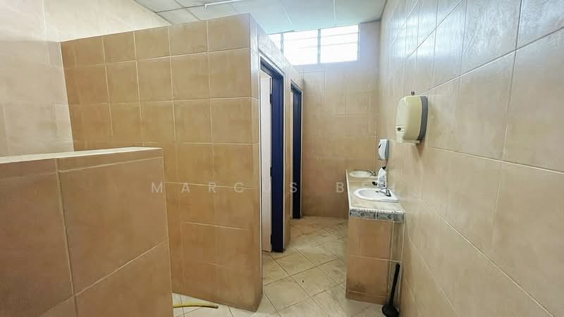 Semi-D Factory for Rent in Taman Industri Pusat Bandar Puchong (Puchong) - Marcus Beh - Bathroom - PropertyGuru.com.my