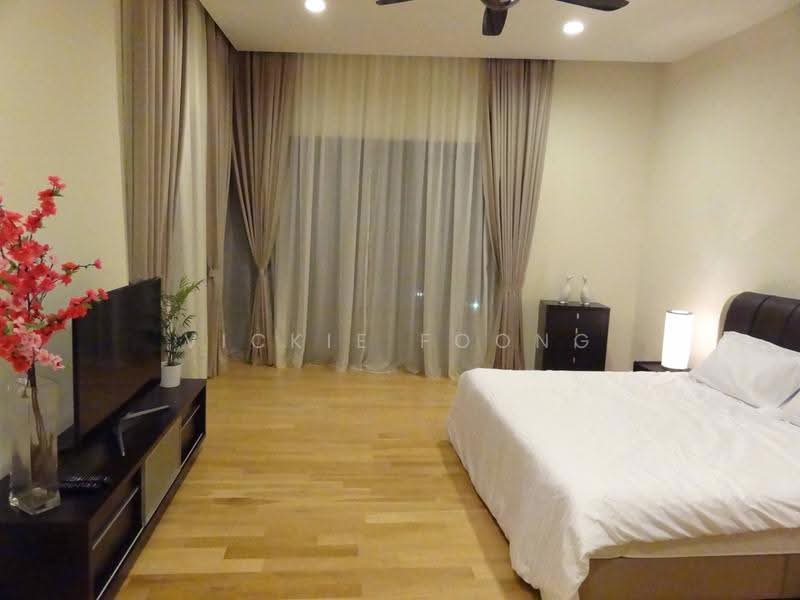Kediaman Servis untuk Dijual di St Mary Residences - Vickie Foong - Bedroom - PropertyGuru.com.my