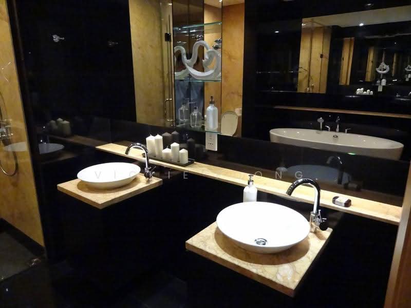 Kediaman Servis untuk Dijual di St Mary Residences - Vickie Foong - Bathroom - PropertyGuru.com.my