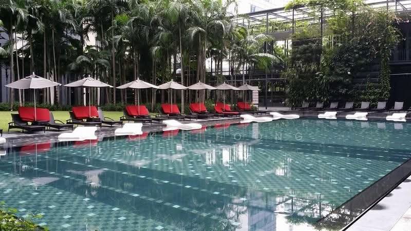 Kediaman Servis untuk Dijual di St Mary Residences - Vickie Foong - Pool - PropertyGuru.com.my