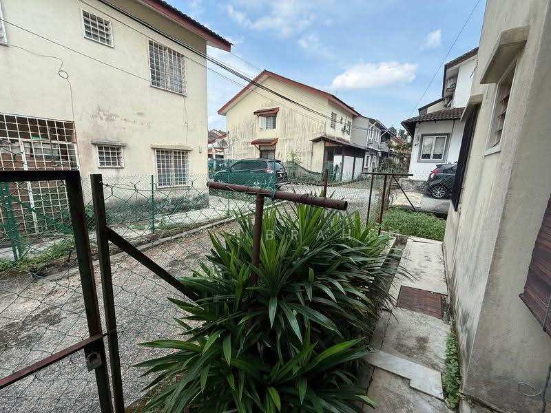 2-storey Terraced House for Sale in Taman Universiti (Bangi) - Azli Ibrahim - Exterior - PropertyGuru.com.my