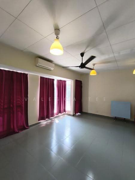 Rumah Teres 2-Tingkat untuk Disewa di Shah Alam (Selangor) - Valesca Tee - Living Room - PropertyGuru.com.my