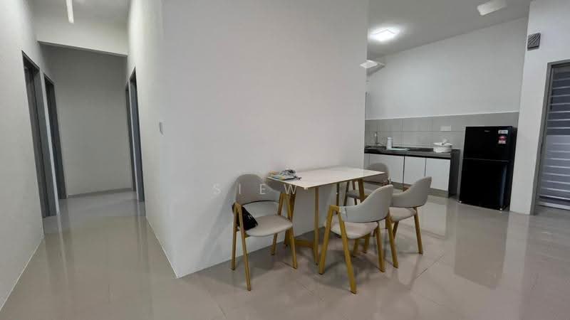 Service Residence for Rent at Taman Lestari Perdana - Siew . - Corridor - PropertyGuru.com.my