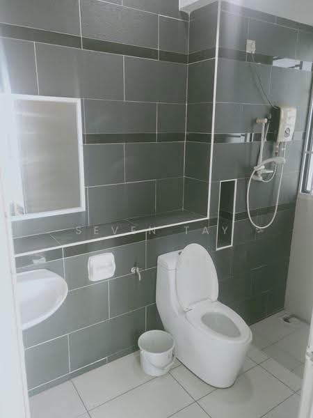 Service Residence for Sale at The Sky Executive Suites - Seven Tay - PropertyGuru.com.my