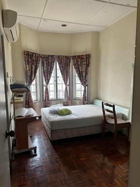 Rumah Teres untuk Dijual di Usj 12 (Subang Jaya) - K.M Seow - Bedroom - PropertyGuru.com.my