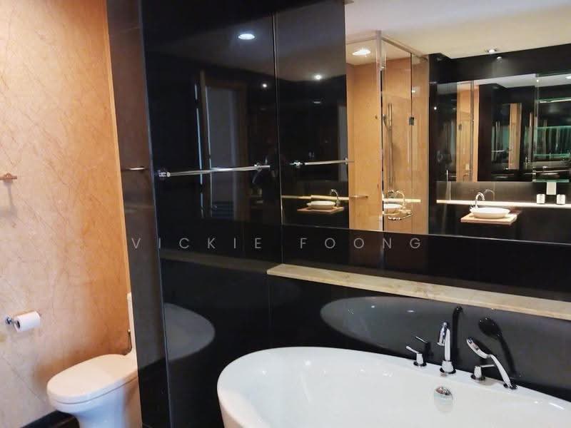 Kediaman Servis untuk Dijual di St Mary Residences - Vickie Foong - Bathroom - PropertyGuru.com.my