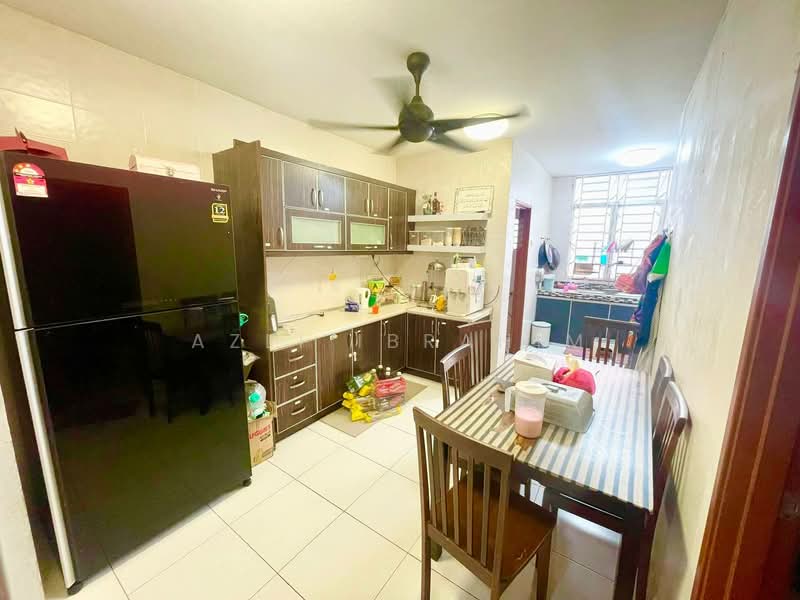 Rumah Teres 2-Tingkat untuk Dijual di Taman Jelok Impian (Kajang) - Azli Ibrahim - Kitchen - PropertyGuru.com.my