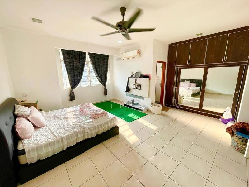 Rumah Teres 2-Tingkat untuk Dijual di Taman Jelok Impian (Kajang) - Azli Ibrahim - Bedroom - PropertyGuru.com.my
