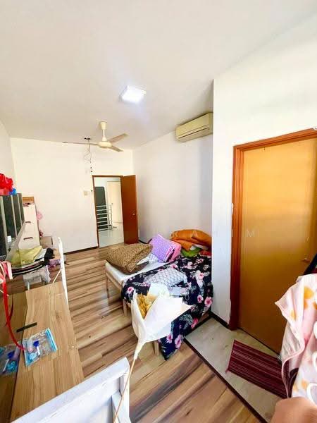 Rumah Teres 2-Tingkat untuk Dijual di Taman Jelok Impian (Kajang) - Azli Ibrahim - Bedroom - PropertyGuru.com.my