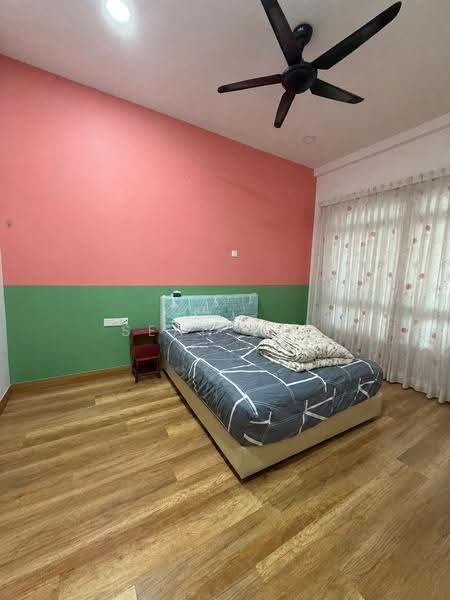 Kondominium untuk Dijual di Fairway Suites - Sean Lau - Bedroom - PropertyGuru.com.my