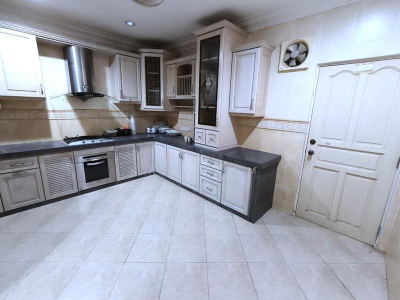 Rumah Berkembar untuk Dijual di Taman Impian Emas (Skudai) - Karl Lim - Kitchen - PropertyGuru.com.my