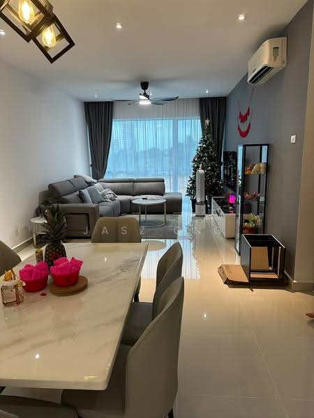 Kediaman Servis untuk Disewa di Medini Signature - Jasz Ong - Living Room - PropertyGuru.com.my