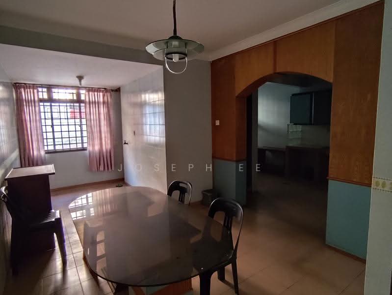2-storey Terraced House for Sale in Taman Sri Putri (Skudai) - Joseph Ee - Dining Room - PropertyGuru.com.my