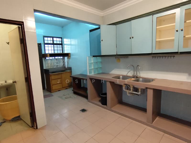 2-storey Terraced House for Sale in Taman Sri Putri (Skudai) - Joseph Ee - Kitchen - PropertyGuru.com.my
