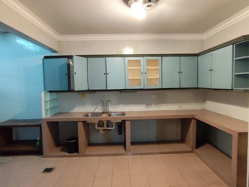 2-storey Terraced House for Sale in Taman Sri Putri (Skudai) - Joseph Ee - Kitchen - PropertyGuru.com.my