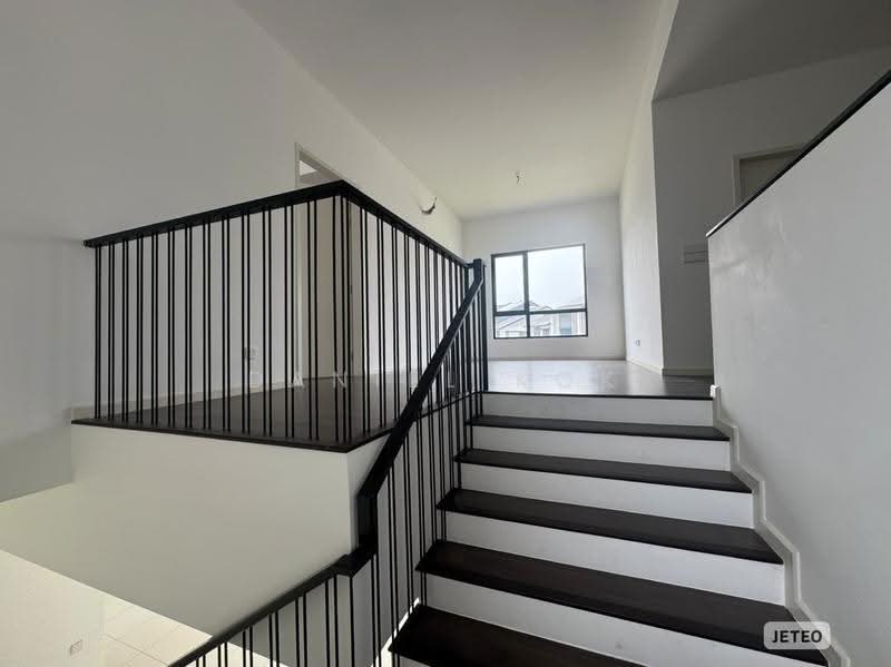 Semi-Detached House for Sale in Bandar Tropicana Aman (Telok Panglima Garang) - Daniel Kok - Interior - PropertyGuru.com.my