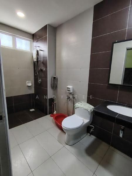 Semi-Detached House for Sale in Canary Garden (Klang) - Andy Tee - Bathroom - PropertyGuru.com.my
