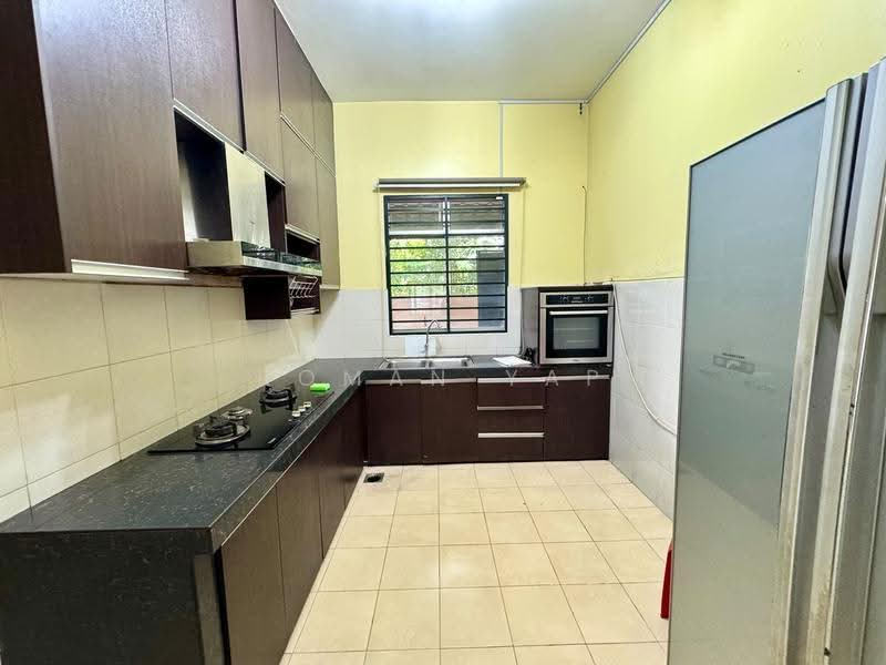 Rumah Teres 2-Tingkat untuk Dijual di Kota Emerald (Rawang) - Roman Yap - Kitchen - PropertyGuru.com.my
