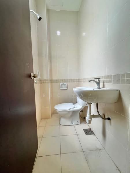 Rumah Berkembar untuk Dijual di Setia Eco Park (Setia Alam) - Eric Yap - Bathroom - PropertyGuru.com.my