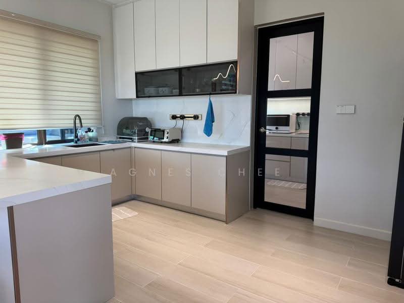 Bungalow House for Sale in Bukit Rahman Putra (Sungai Buloh) - Agnes Chee - Kitchen - PropertyGuru.com.my