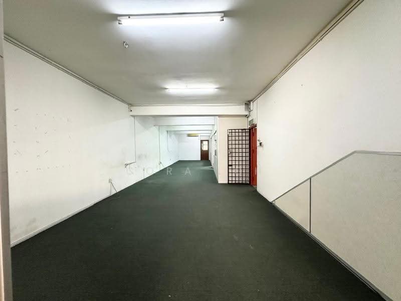 Shop / Office for Rent in Taman Rinting (Masai) - Cora Loh - Interior - PropertyGuru.com.my