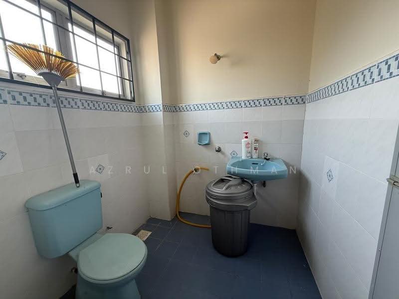 2-storey Terraced House for Sale in Taman Alamanda (Senawang) - Azrul Othman - Bathroom - PropertyGuru.com.my