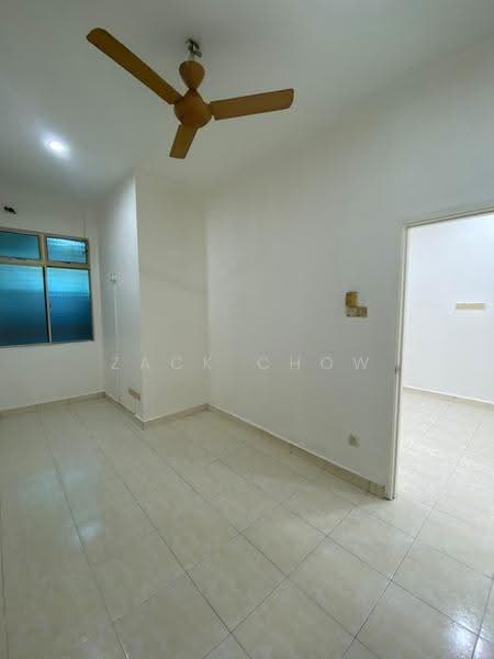 2-storey Terraced House for Sale in Taman Bestari Indah (Ulu Tiram) - Zack Chow - Interior - PropertyGuru.com.my