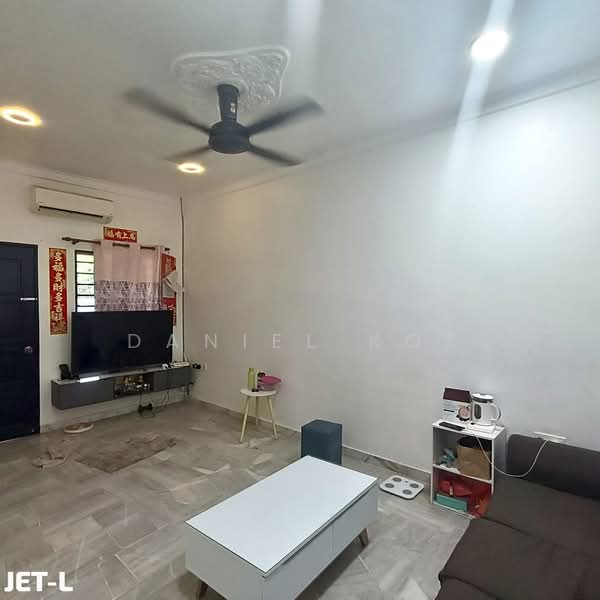 Rumah Teres 1-Tingkat untuk Dijual di Taman Sentosa (Klang) - Daniel Kok - Living Room - PropertyGuru.com.my