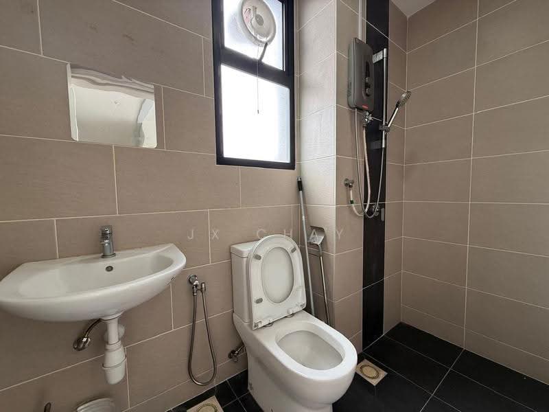 Kediaman Servis untuk Disewa di Tuan Residency - Jx Chay - Bathroom - PropertyGuru.com.my