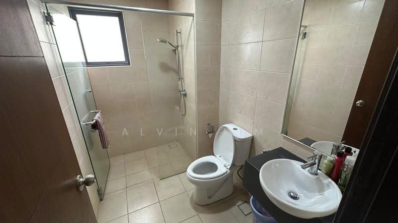 Kondominium untuk Disewa di Nautica Lake Suites - Alvin Lim - Bathroom - PropertyGuru.com.my