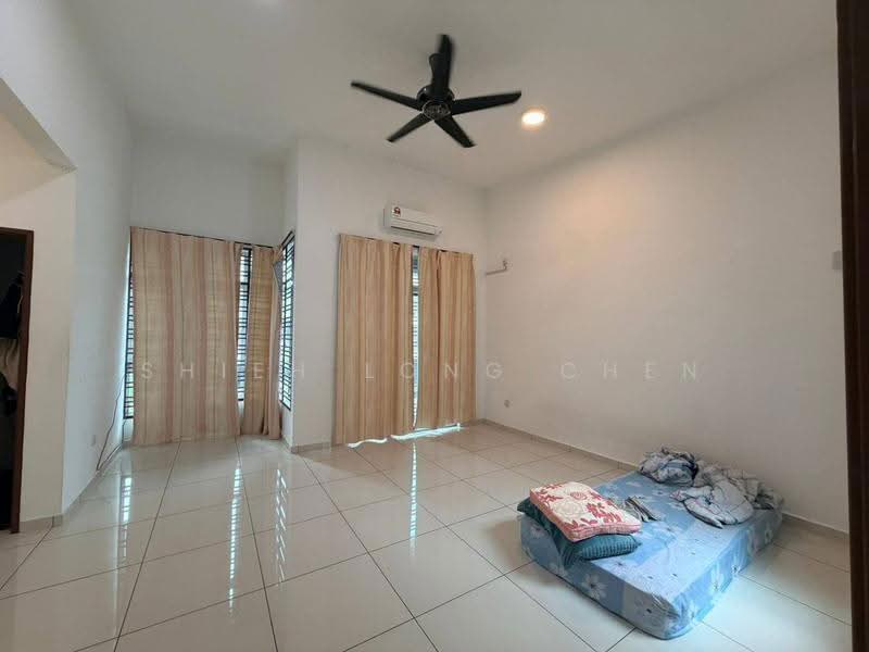 2-storey Terraced House for Sale in Rini Hills 2 (Skudai) - Shieh Long Chen - Bedroom - PropertyGuru.com.my