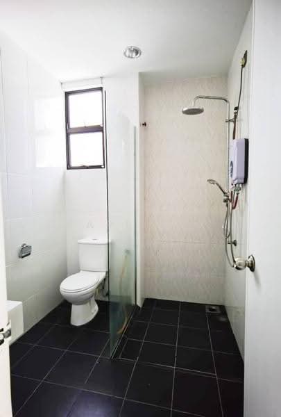 Rumah Kluster untuk Dijual di Taman Setia Indah (Tebrau) - Karl Lim - Bathroom - PropertyGuru.com.my