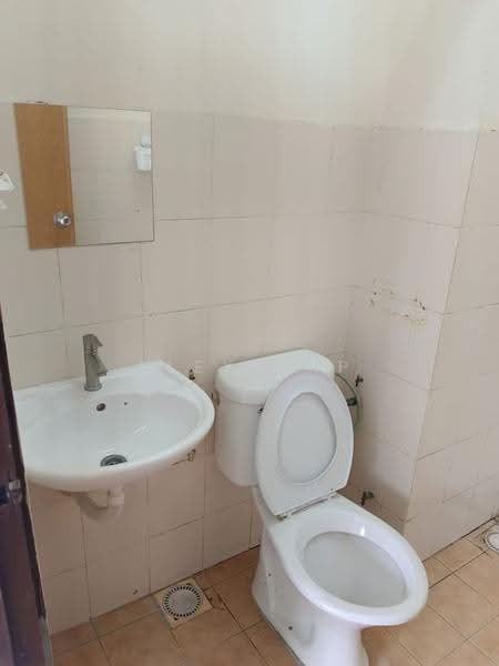 Pangsapuri untuk Dijual di Vista Impiana - Alex Yap - Bathroom - PropertyGuru.com.my
